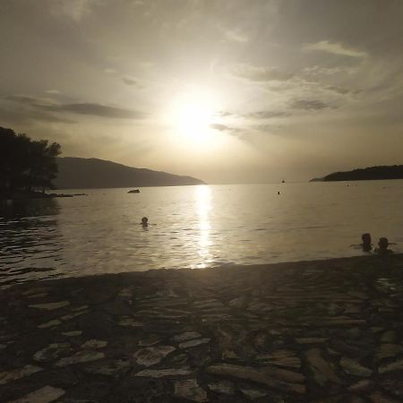 Guesthouse Wish Stari Grad  Exterior photo