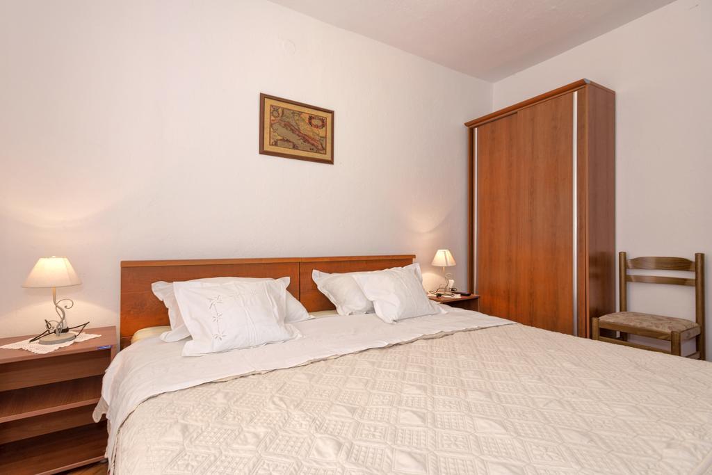 Guesthouse Wish Stari Grad  Room photo