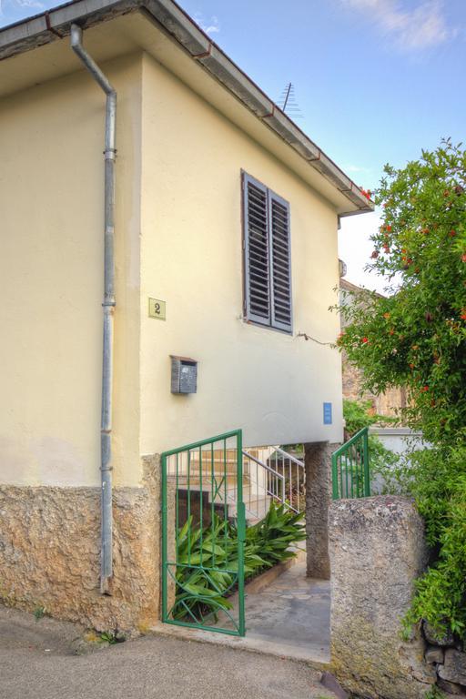 Guesthouse Wish Stari Grad  Exterior photo