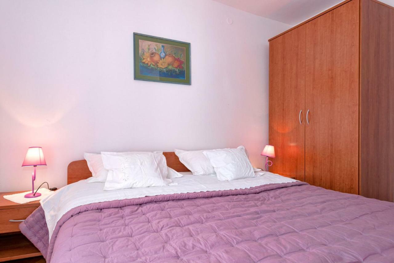 Guesthouse Wish Stari Grad  Exterior photo