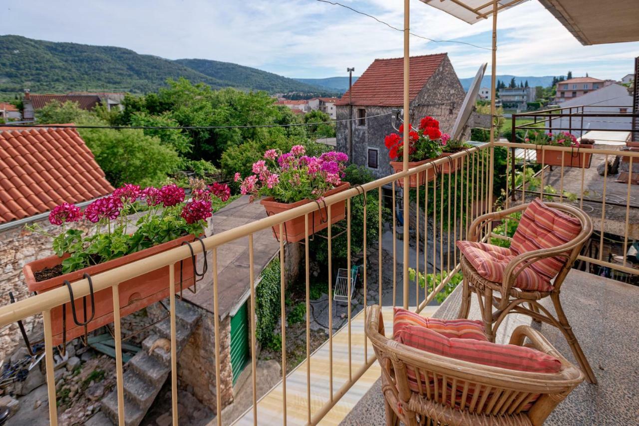 Guesthouse Wish Stari Grad  Exterior photo