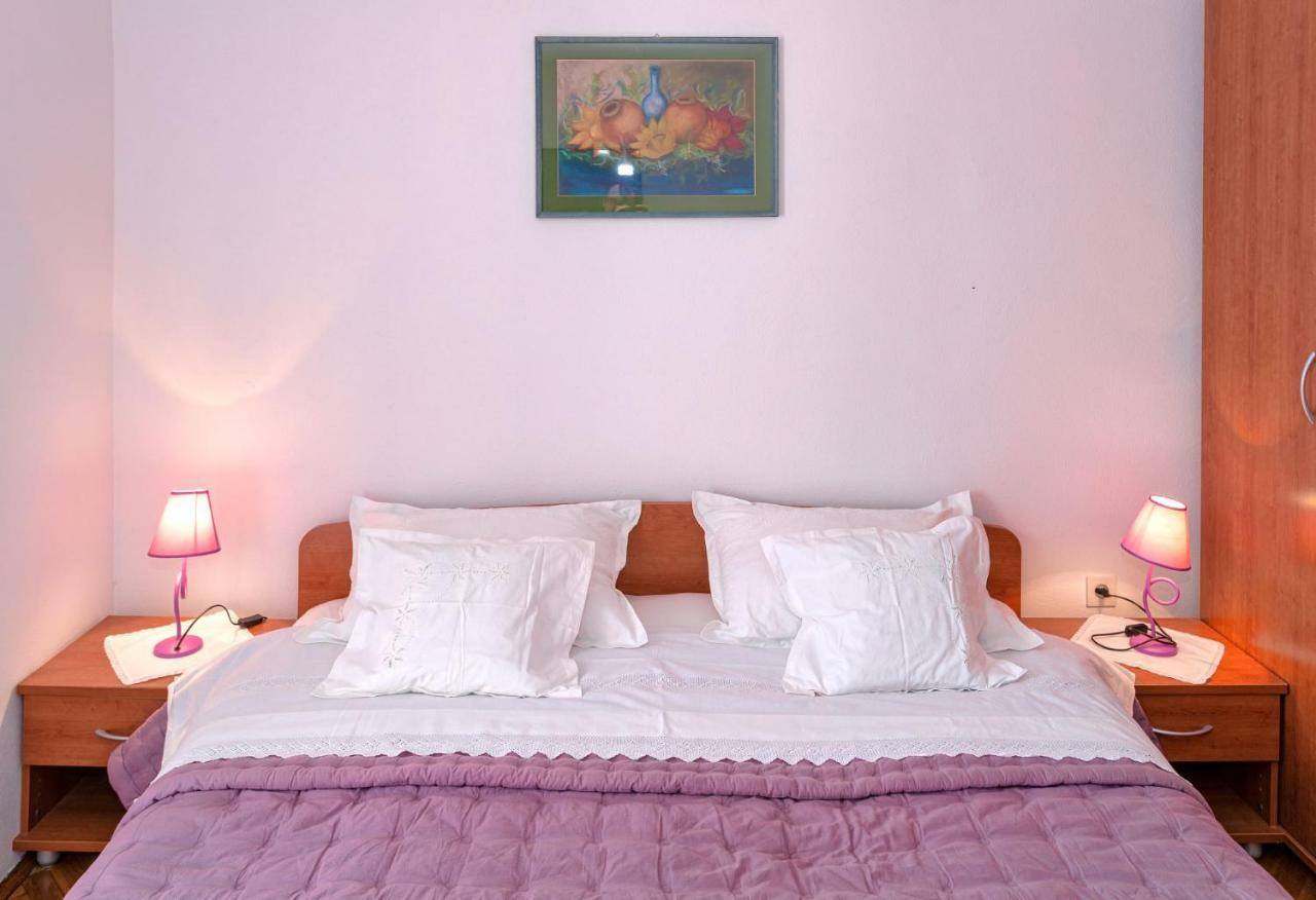 Guesthouse Wish Stari Grad  Exterior photo