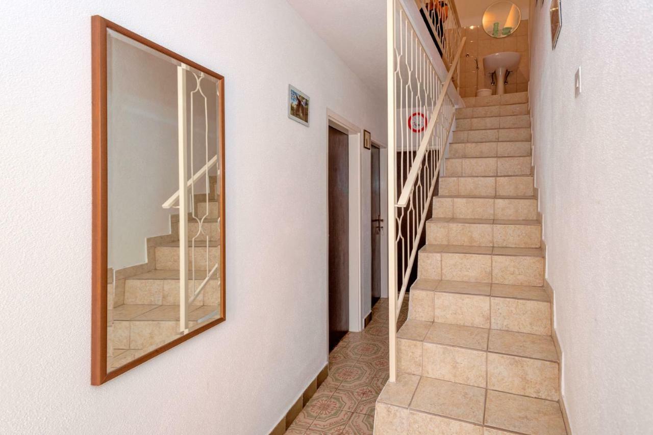 Guesthouse Wish Stari Grad  Exterior photo